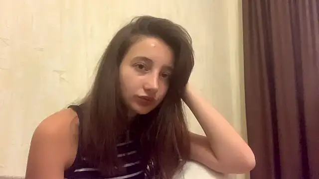 Cutie Emilia online show from September 13, 1:41 pm