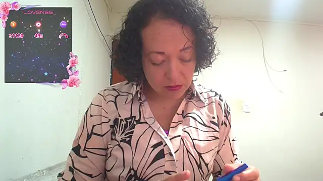 Miss Oriana online show from January 13, 4:00 pm