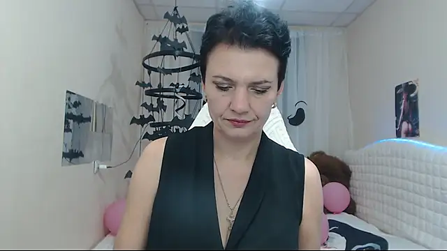 AvaSaturnian online show from October 22, 12:54 pm