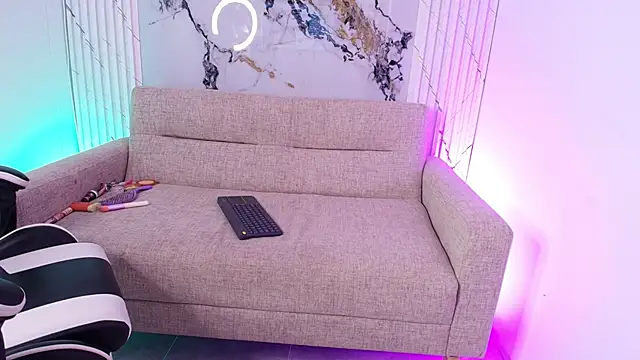 JadeGolden  online show from September 12, 2:02 pm