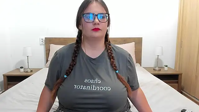 amiravyxen online show from September 8, 5:56 pm
