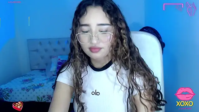 sasha 17  online show from October 6, 5:07 pm