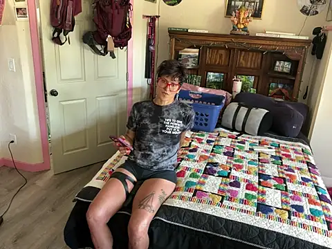 kinkycanner online show from June 15, 8:20 pm