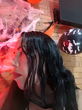 Snapshot of MiaForever1 chatting on October 22, 2:49 am MiaForever1 online show from October 22, 2:49 am