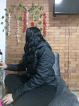 Snapshot of MiaForever1 chatting on October 4, 4:29 am MiaForever1 online show from October 4, 4:29 am