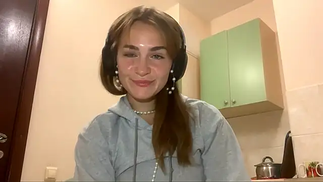 BunnyTiedeman online show from September 23, 7:12 pm