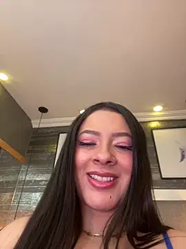 Snapshot of SophieCurves chatting on September 24, 6:40 pm SophieCurves online show from September 24, 6:40 pm