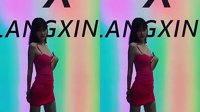 Snapshot of Emeralds_Girls chatting on September 10, 12:43 am Emeralds Girls online show from September 10, 12:43 am