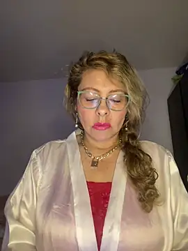 Scarlet-Love- online show from September 12, 2:45 am