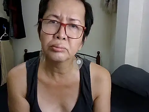 Snapshot of radar777 chatting on October 18, 12:52 pm radar777 online show from October 18, 12:52 pm