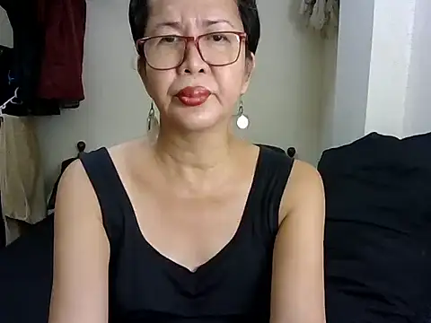 Snapshot of radar777 chatting on October 28, 10:21 am radar777 online show from October 28, 10:21 am