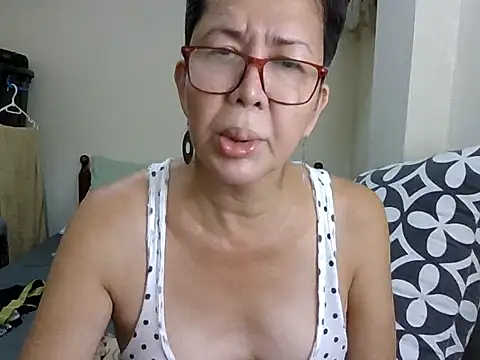 Snapshot of radar777 chatting on October 30, 10:38 am radar777 online show from October 30, 10:38 am