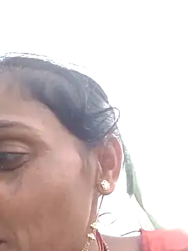 Snapshot of H_seema chatting on October 13, 5:21 am H seema online show from October 13, 5:21 am