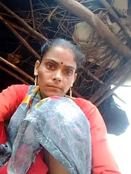 Snapshot of H_seema chatting on September 28, 1:23 am H seema online show from September 28, 1:23 am