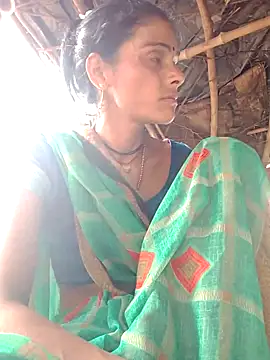 Snapshot of H_seema chatting on October 22, 4:28 am H seema online show from October 22, 4:28 am