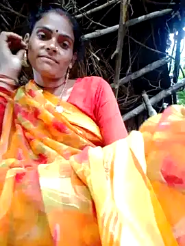 Snapshot of H_seema chatting on September 27, 12:51 am H seema online show from September 27, 12:51 am