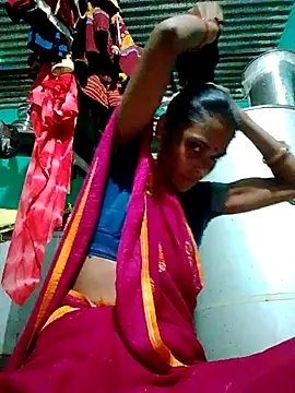 Snapshot of H_seema chatting on October 19, 1:24 pm H seema online show from October 19, 1:24 pm