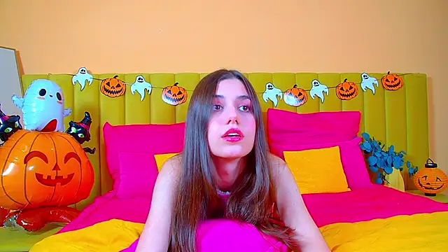 Snapshot of ArianaAllens chatting on October 24, 6:20 am ArianaAllens online show from October 24, 6:20 am