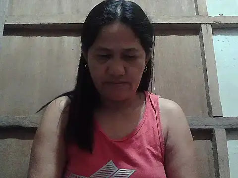 hotmama 063 online show from April 8, 9:50 pm