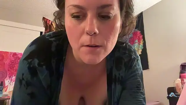 hobbitgoddess online show from September 9, 6:57 am