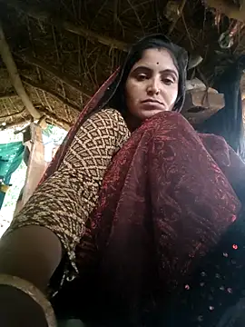 Snapshot of LUCKY_cut chatting on October 28, 5:35 am LUCKY cut online show from October 28, 5:35 am