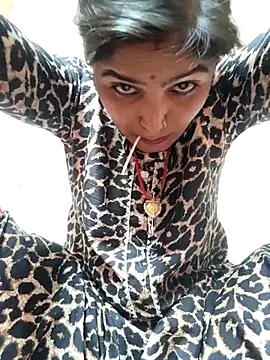 LUCKY cut online show from April 8, 7:32 am