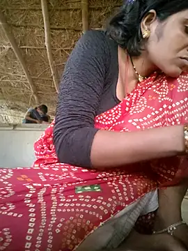 Snapshot of LUCKY_cut chatting on October 1, 2:38 am LUCKY cut online show from October 1, 2:38 am