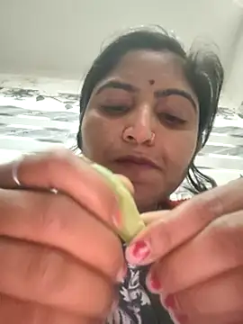 LUCKY cut online show from February 20, 4:00 am