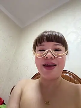 Snapshot of Xinlan-Asia chatting on October 22, 3:28 pm Xinlan-Asia online show from October 22, 3:28 pm