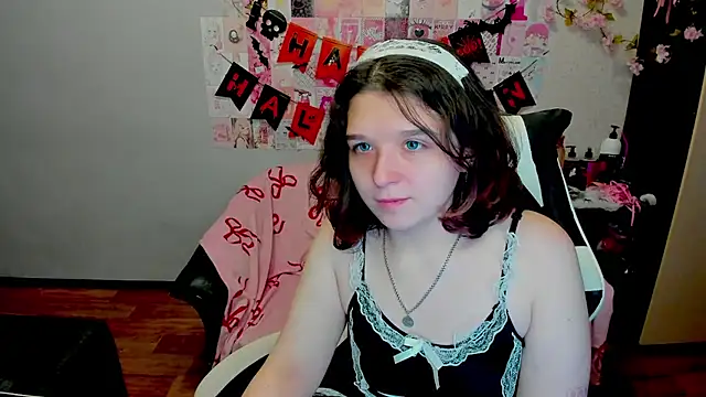 Snapshot of Acid_Kate chatting on October 22, 12:26 am Acid Kate online show from October 22, 12:26 am