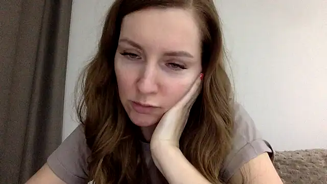 Varnyx online show from December 14, 3:18 pm