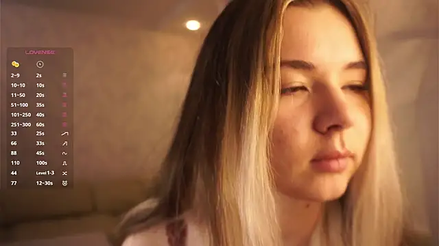 Snapshot of MarlinVarian chatting on November 1, 6:23 pm MarlinVarian online show from November 1, 6:23 pm