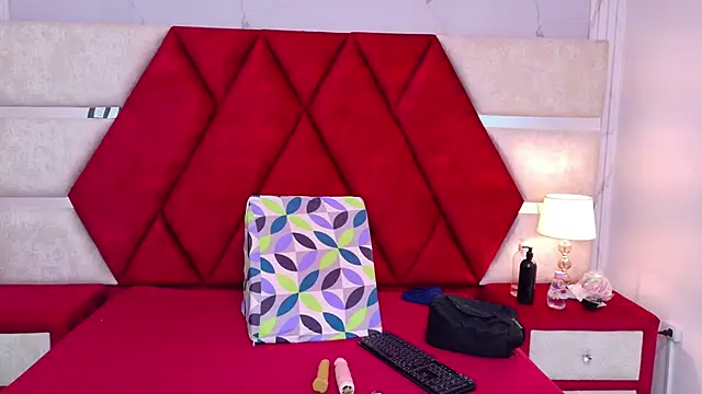 Kity spiderr online show from October 14, 1:35 pm