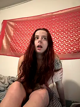 Snapshot of venusluvxoxo chatting on October 29, 2:16 am venusluvxoxo online show from October 29, 2:16 am