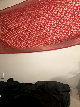 Snapshot of venusluvxoxo chatting on October 31, 2:46 am venusluvxoxo online show from October 31, 2:46 am