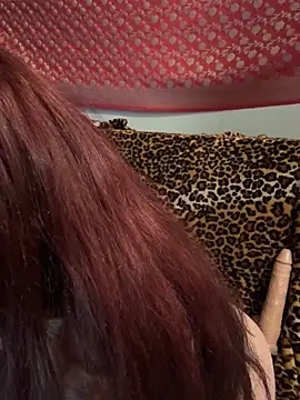 Snapshot of venusluvxoxo chatting on September 30, 3:45 am venusluvxoxo online show from September 30, 3:45 am