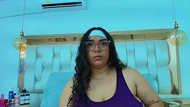 TiffantyAndStacy online show from September 26, 7:55 pm