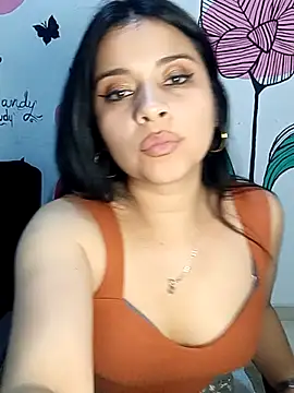 Snapshot of ValerieLove_ chatting on September 21, 9:57 pm ValerieLove  online show from September 21, 9:57 pm