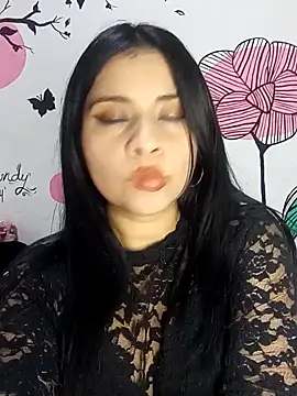 Snapshot of ValerieLove_ chatting on September 29, 7:19 pm ValerieLove  online show from September 29, 7:19 pm