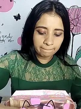 Snapshot of ValerieLove_ chatting on October 23, 2:06 am ValerieLove  online show from October 23, 2:06 am