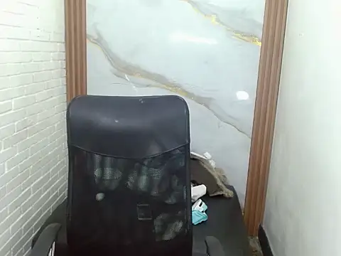 Snapshot of Penelopee_Rouse chatting on October 20, 7:28 pm Penelopee Rouse online show from October 20, 7:28 pm