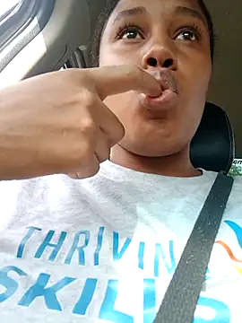 MoniqueMulberry online show from October 27, 7:52 pm