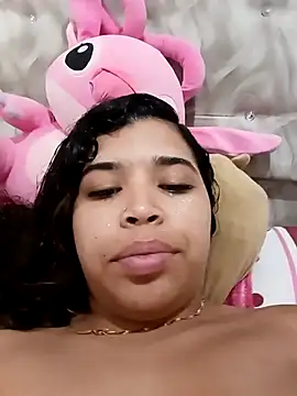 Snapshot of MadissonRizz chatting on October 5, 8:25 pm MadissonRizz online show from October 5, 8:25 pm