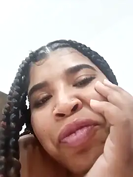 Snapshot of MadissonRizz chatting on October 1, 5:01 am MadissonRizz online show from October 1, 5:01 am