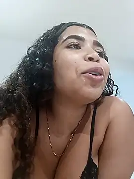 Snapshot of MadissonRizz chatting on September 23, 10:19 pm MadissonRizz online show from September 23, 10:19 pm