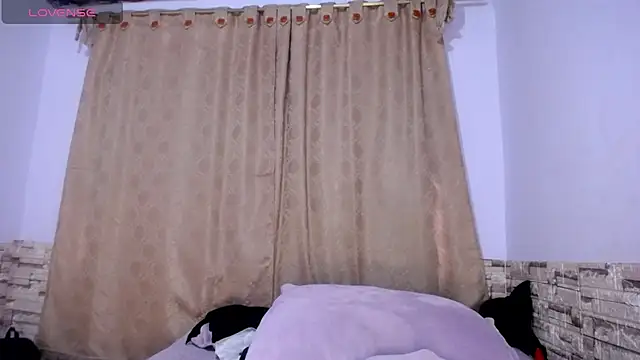 DaraKat18 online show from February 13, 10:44 pm