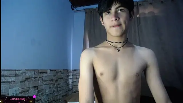 Snapshot of DaraKat18 chatting on October 13, 3:58 pm DaraKat18 online show from October 13, 3:58 pm