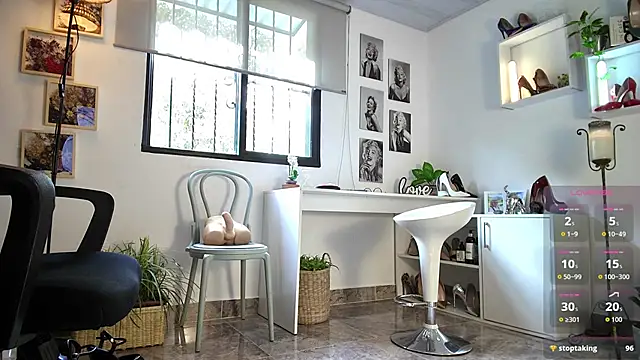 Snapshot of mrs_edha chatting on September 26, 1:09 pm mrs edha online show from September 26, 1:09 pm