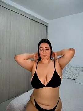 soycelestee online show from September 12, 3:18 am