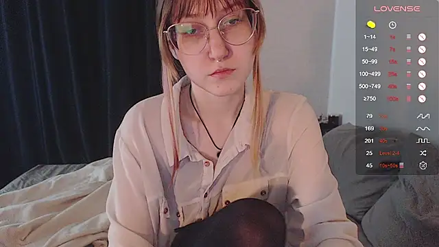 ohmycheryl online show from November 17, 7:25 pm